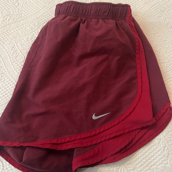Nike dry fit shorts - Picture 6 of 6